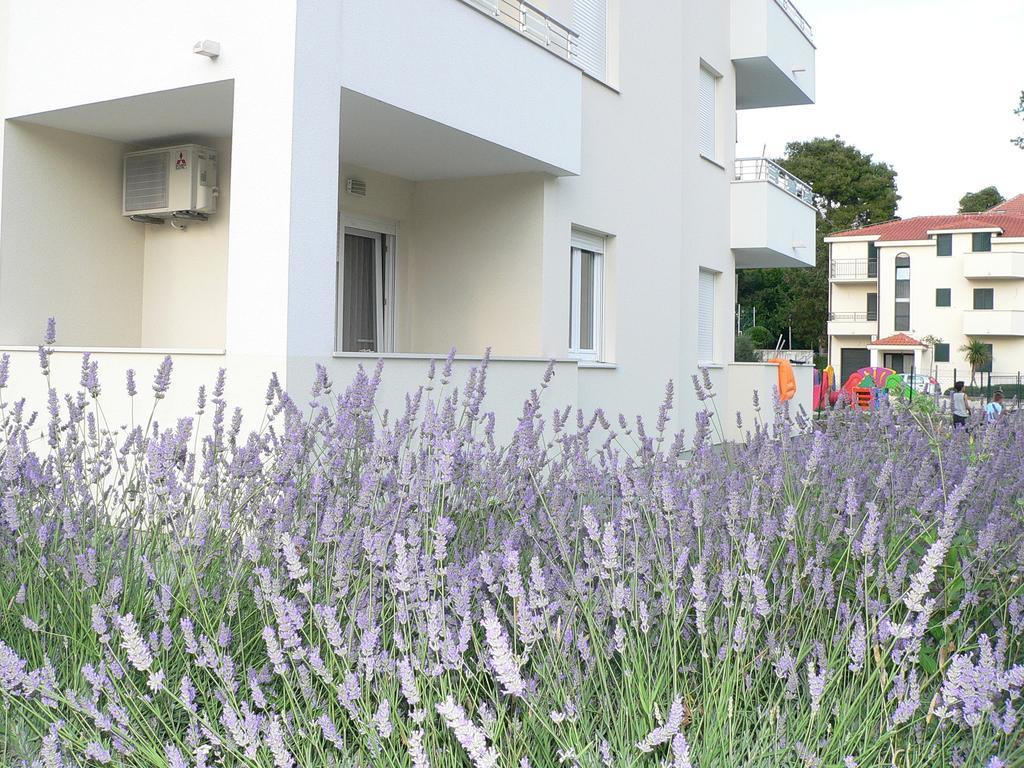 Iris Beach Apartments Kaštela Zewnętrze zdjęcie
