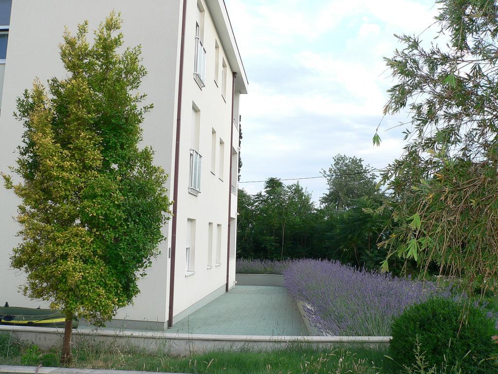 Iris Beach Apartments Kaštela Zewnętrze zdjęcie