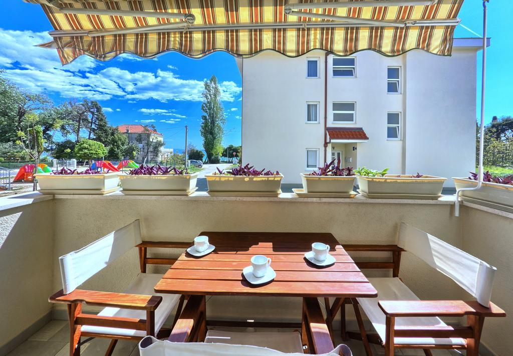 Iris Beach Apartments Kaštela Zewnętrze zdjęcie