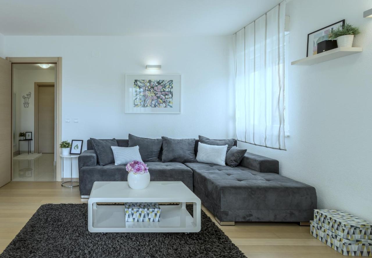 Iris Beach Apartments Kaštela Zewnętrze zdjęcie