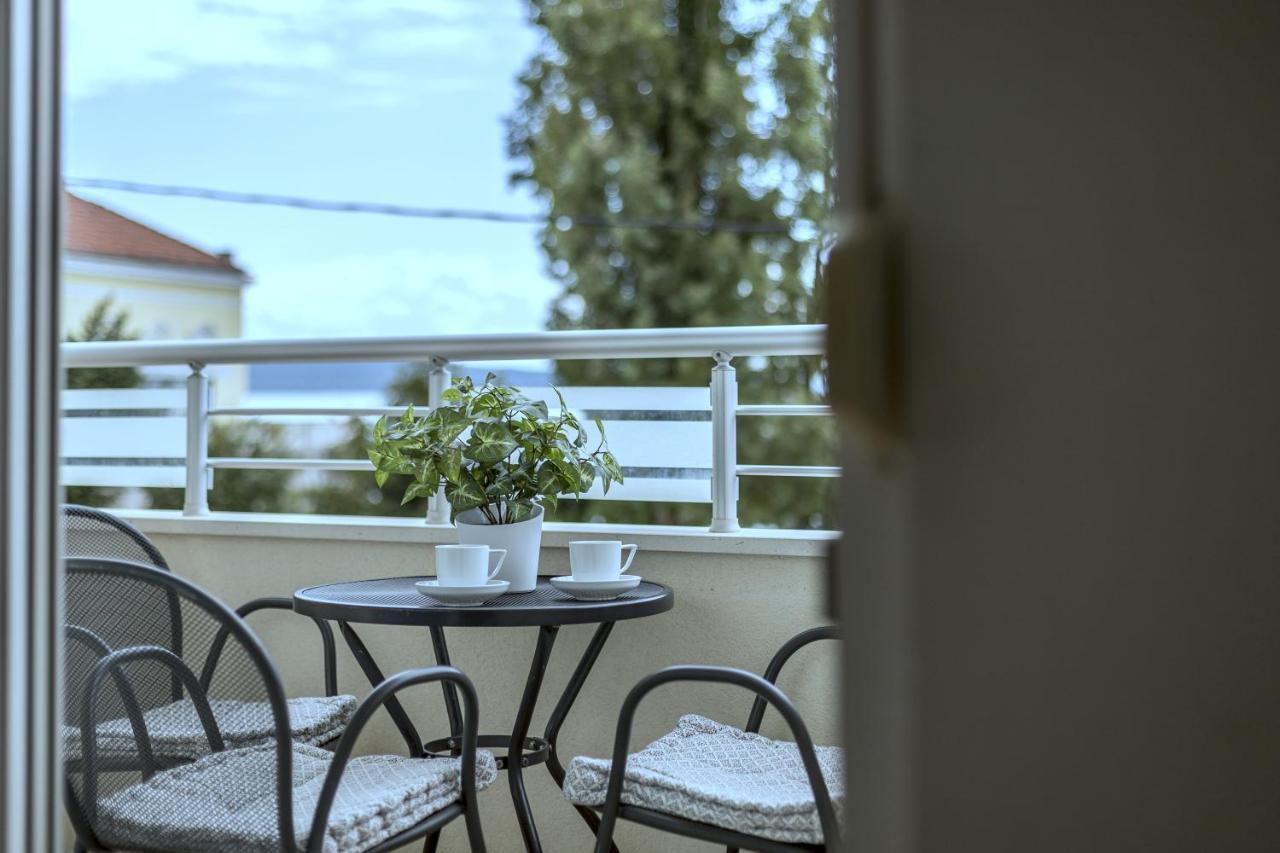 Iris Beach Apartments Kaštela Zewnętrze zdjęcie