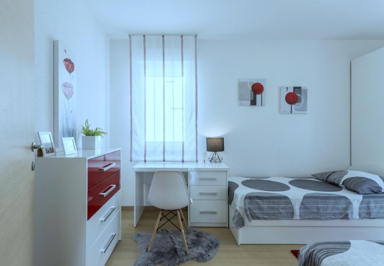 Iris Beach Apartments Kaštela Zewnętrze zdjęcie