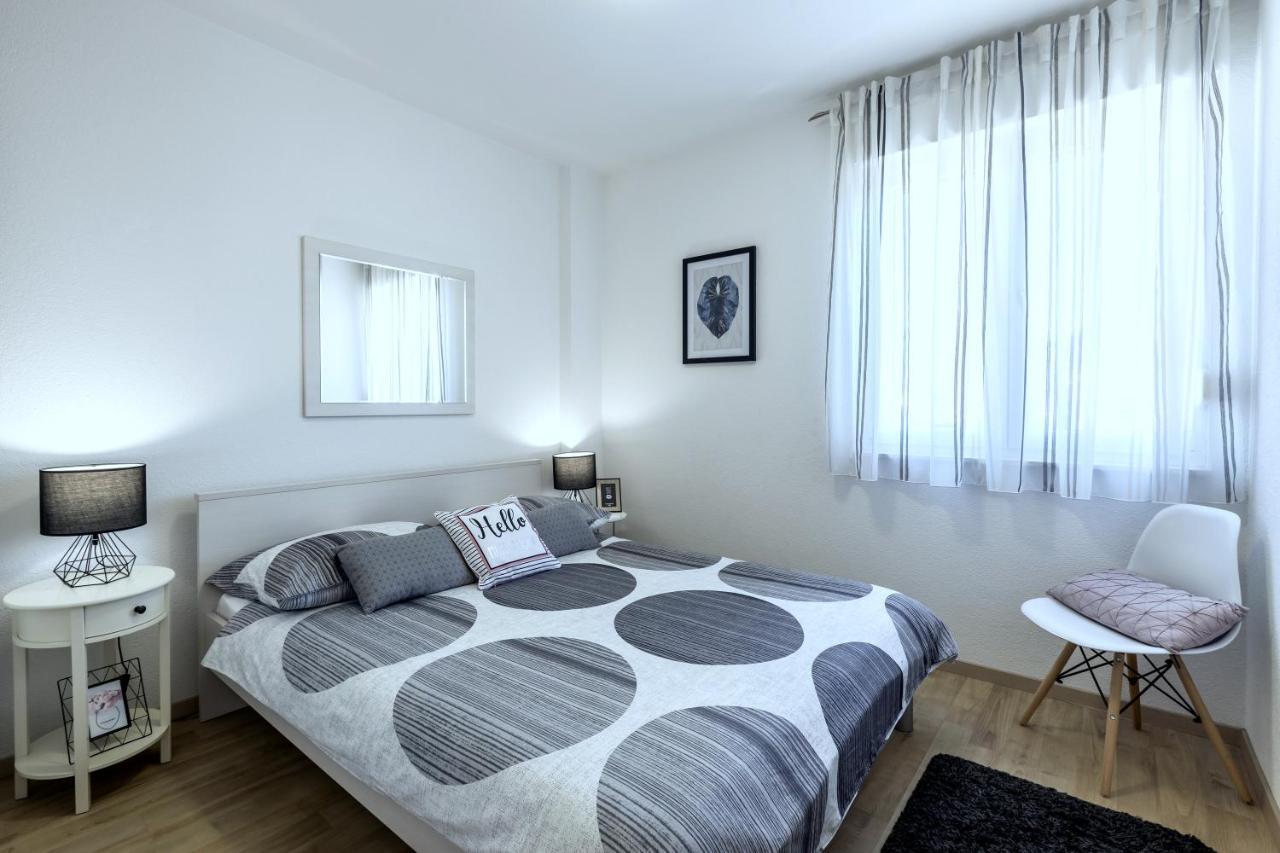 Iris Beach Apartments Kaštela Zewnętrze zdjęcie