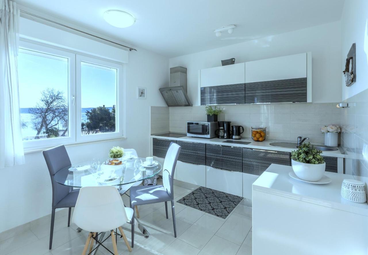 Iris Beach Apartments Kaštela Zewnętrze zdjęcie