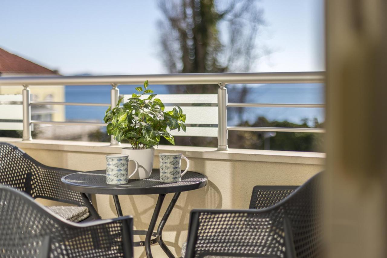 Iris Beach Apartments Kaštela Zewnętrze zdjęcie
